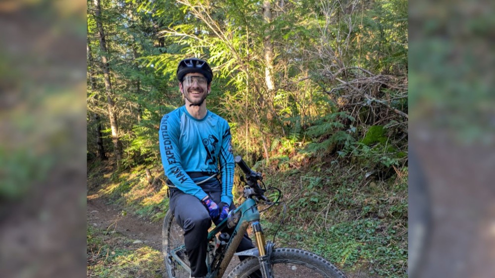 Instructor Spotlight: Aaron Woodward, Cascades to Sound Chapter Volunteer Instructor and Private Lesson Coach